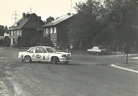 Klik op de afbeelding voor een grotere versie

Naam:  1987Grenslandrally 6 = ..... Opel Manta 400 (1).jpg
Bekeken: 157
Grootte:  85,9 KB
ID: 23503